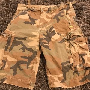 Army fatigue American eagle shorts